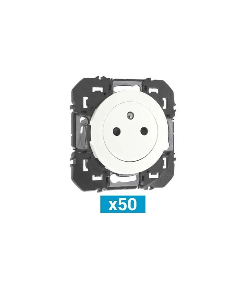 Lot spécial chantier de 50 prises de courant 2P+T Surface Dooxie 16A - Blanc - 600635 - Legrand
