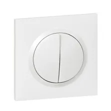 Legrand - Double interrupteur ou va-et-vient dooxie 10AX 250V~ livré avec plaque carrée